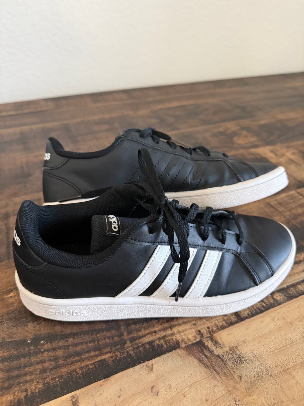 Adidas Grand Court Black White Stripe Sneakers Women's Size 6